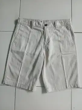 Celana Pendek Giordano