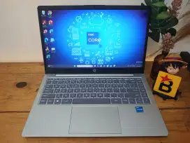 Laptop HP 14 - ep0xxx Core i3 Gen12 RAM 8 GB Garansi Resmi On Panjang