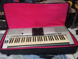Yamaha PSR 3000