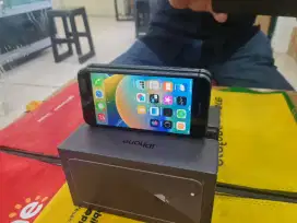 Iphone 8 64gb lengkap mulus normal inter L/LA