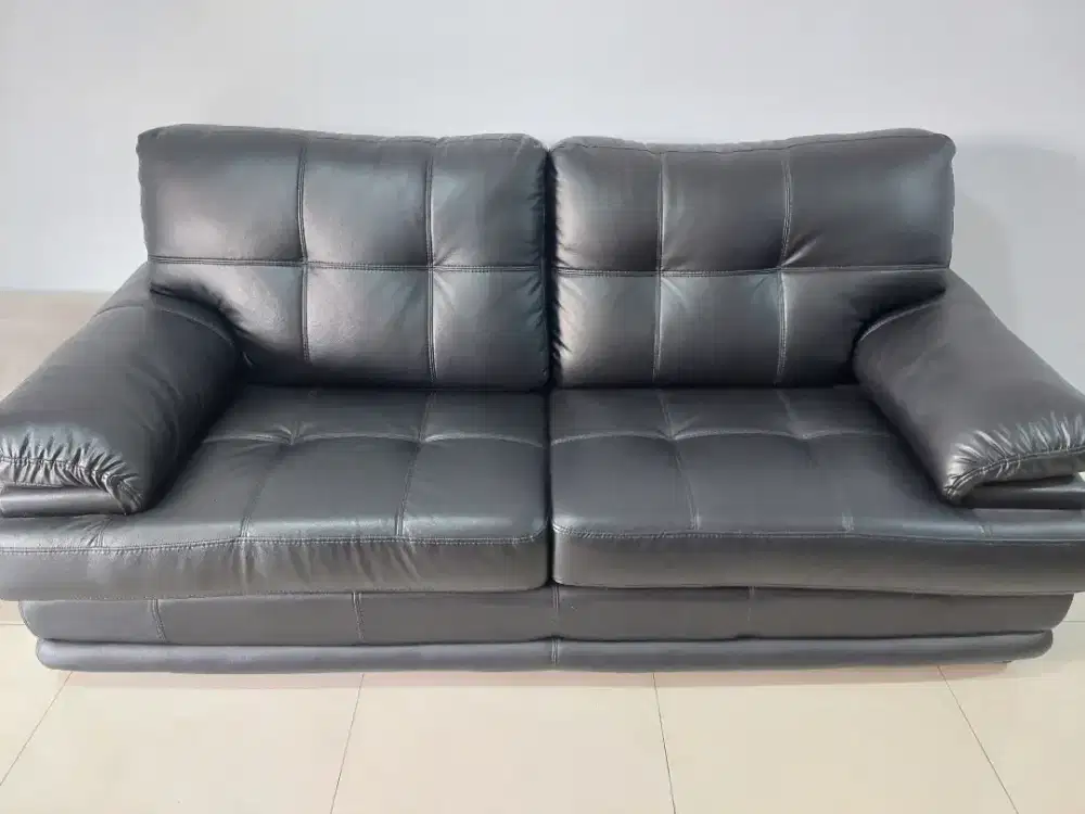 Jual Sofa Vallian 3 seater (PVC) Black