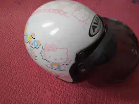 Helm Bogo Hello Kitty