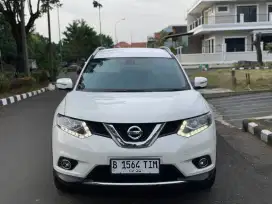Nissan Xtrail 2.5 AT 2015 Putih Metalik