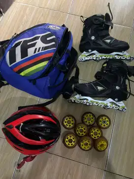 Perlengkapan sepatu roda merk ROLLERBLADE