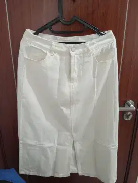 Rok Semi Jeans Made In China, harga NETT