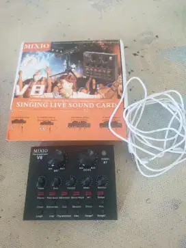SOUND CARD MIXIO V8 LIKE NEW