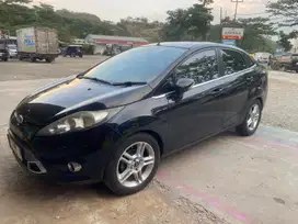 Ford Fiesta 2012 Bensin Istimewa