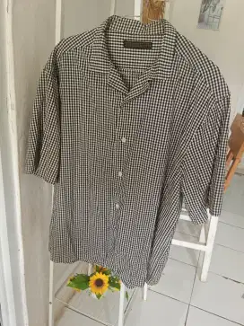 Kemeja lengan pendek size L