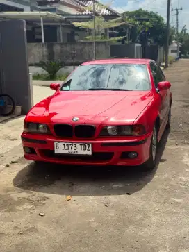 Bmw E39 528i 1999 A/T