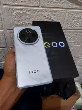 iQOO Z10 8/256GB Hadiah Kantor – Mulus Like New, Fullset