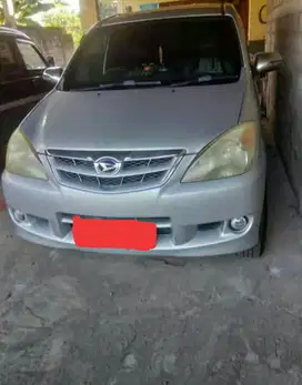 Daihatsu Xenia 2011 Bensin