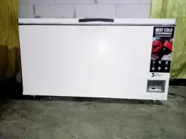 Jual prizer box merk GEA kapasitas 500 liter kondisi normal siap pakai