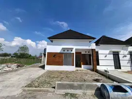 DIJUAL RUMAH SIAP HUNI 300JT-an DI UTARA PRAMBANAN, LEGALITAS SHM