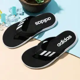 Sandal original adidas size 39 dijual karena kebesaran