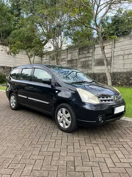 Nissan Grand livina 2010 Bensin