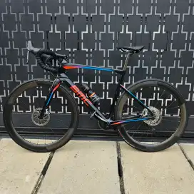 Roadbike BMC ROADMACHINE 02 DISC BRAKE FULL CARBON