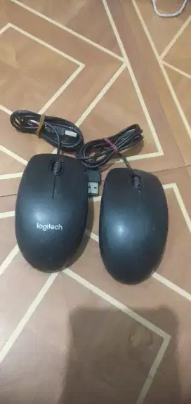 Mouse logitech bekas berfungsi