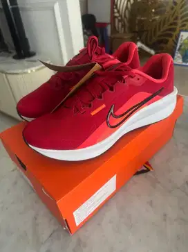 Nike downshifter 13 Gym Red