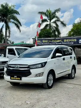 Innova Reborn 2019 / 2020 G MT 2.0 Bensin manual kijang 2018 v at