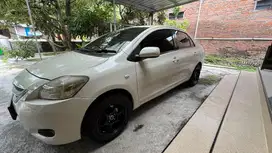 Jual Toyota vios limo 2011 pemakai saja