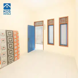 Kamar Kos Bulanan Harian Kramat Jati