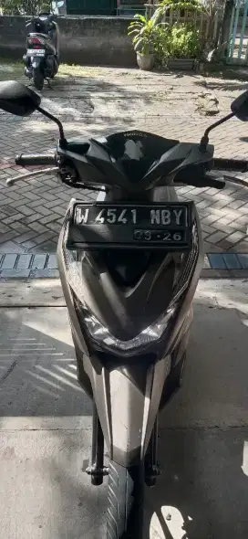 Dijual cepat motor Honda beat deluxe iss 2021