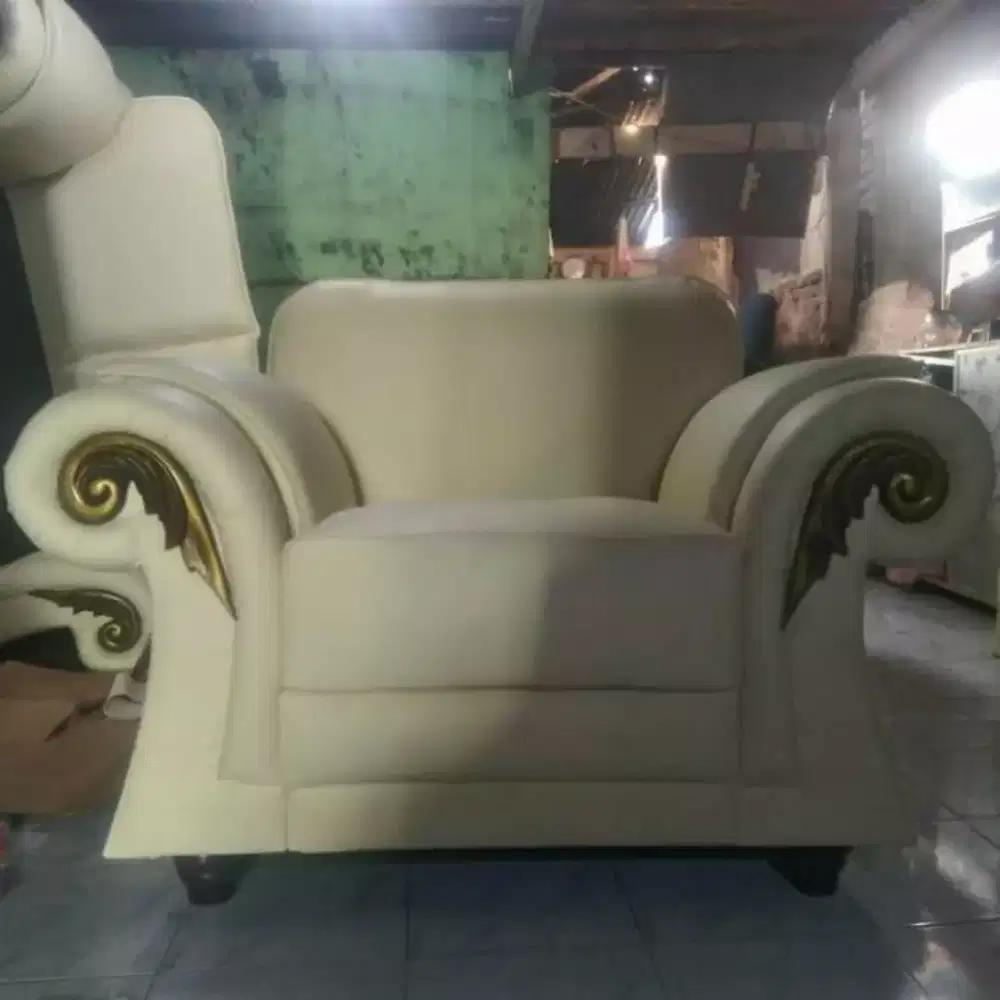 HASYIM SOFA MENERIMA PESANAN DAN REVARASIH SOFA