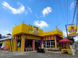 Dibutuhkan Pramuniaga dan Kasir Toko Keripik Shinta