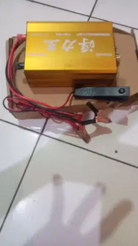 Alat untuk penyambung listrik
