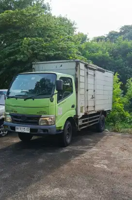 Hino Dutro 110 SD 2013 Box Alum