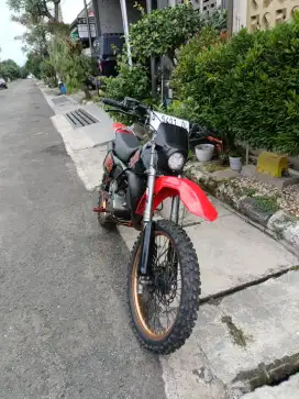 Suzuki ts 125 2002. Plat D, Surat Lengkap, pajak ON Trail motocross