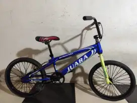 Sepeda bmx ukuran 20 siap pakai