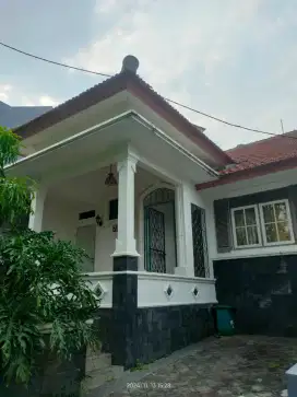 Dijual Rumah Full Renovasi Furnished di Sentul City