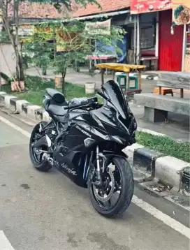 Kawasaki ninja zx25r tahun 2024