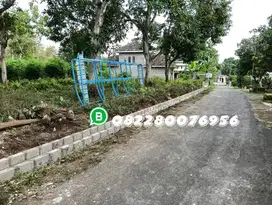 TANAH KAVLING SELATAN SMP NEGERI 1 JENANGAN