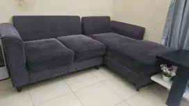 Dijual: Sofa L-Shaped + Meja Kopi – Nyaman & Elegan