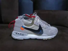 nike mars x offwhite sz 42