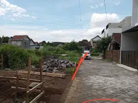 Tanah di Lokasi Strategis Utara Kampus UGM,UPN ;Bangun Kos Siap AJB !