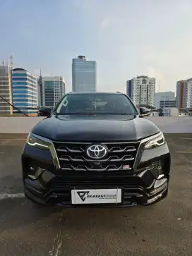 Toyota Fortuner 2.8 VRZ GR SPORT 4x2 Matic 2023