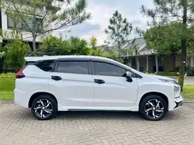 JUAL CEPAT ALL NEW XPANDER ULTIMATE 2022 MATIC PUTIH MULUS.