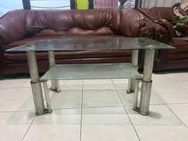 Meja Kaca untuk ruang tamu