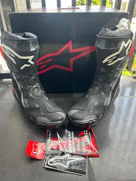 Alpinestar Supertech R Boots size 44