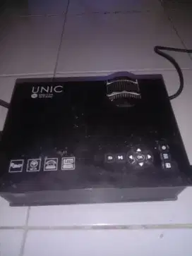 Proyektor mini unic uc 46