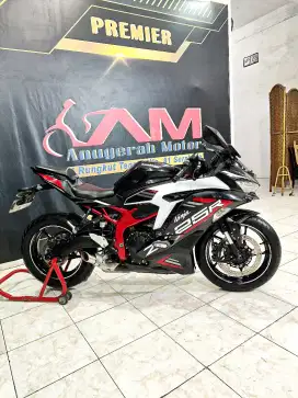 Zx25R ABS Qs 4cilinder KM.2rb Pearl White mewh .Anugerah motor rungkut