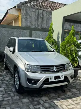 Suzuki Grand Vitara 2.4 AT 2012
