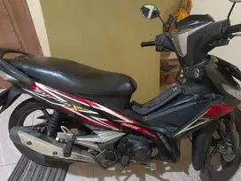 Motor Supra x 125