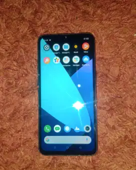 Realme 3 | Ram : 3/64.