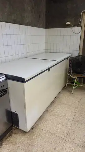 GEA Freezer 2 Pintu 1050L AB-1200-T-X