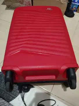 Koper Kamiliant Warna Merah, Mulus