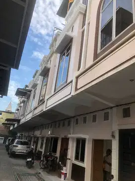 Rumah murah di daerah Pancing dalam Komplek Mentari Garden betingkat